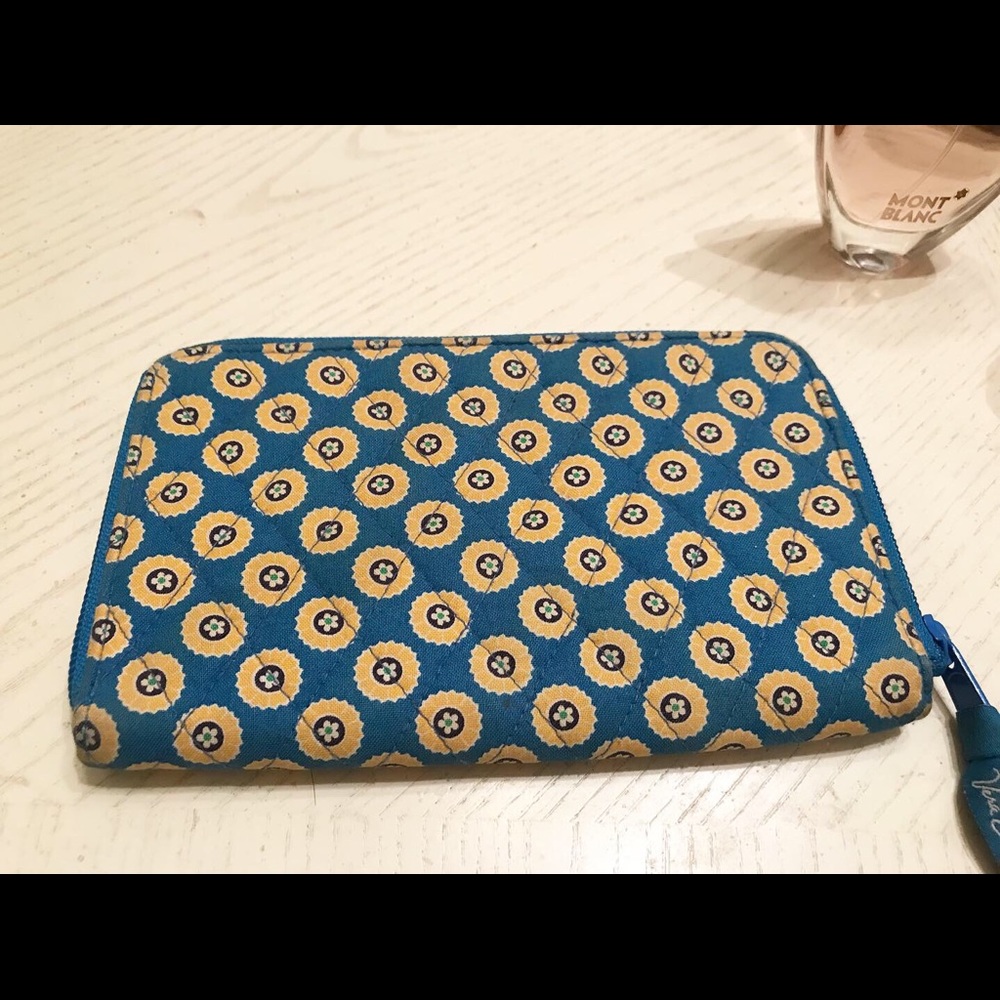 Vera Bradley wallet